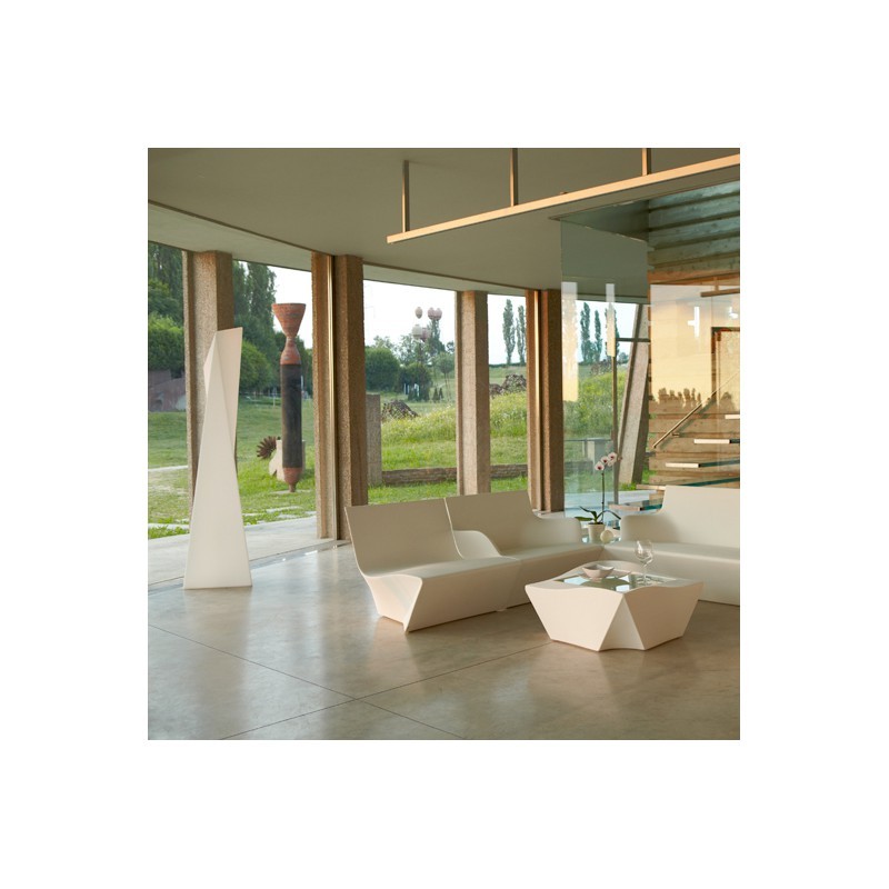 Lampe à poser MANHATTAN - Lampe en polyéthylène Lampe à poser MANHATTAN - Lampe en polyéthylène