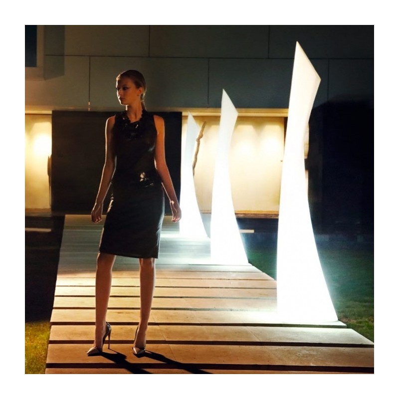 Lampe WING - Mobilier lumineux - Polyéthylène Lampe WING - Mobilier lumineux - Polyéthylène