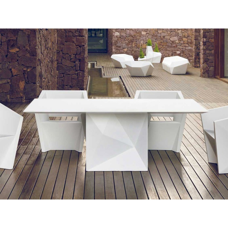 Table FAZ - Mobilier lumineux - Polyéthylène Table FAZ - Mobilier lumineux - Polyéthylène